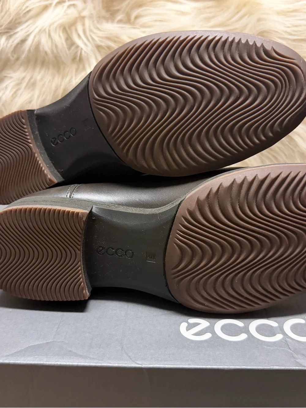 Ecco classic chelsea